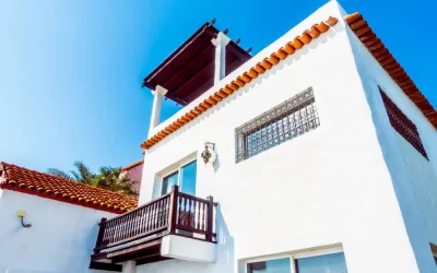 Dedetização em Rio das Ostras: prevenção contra escorpiões e aranhas em imóveis de temporada