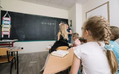 Dedetização em ambientes escolares com presença de alunos